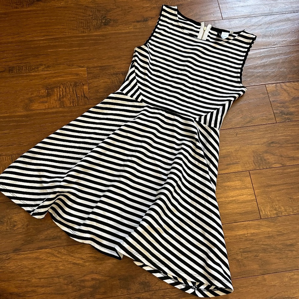 H&M Divided Sleeveless Striped Skater Dress